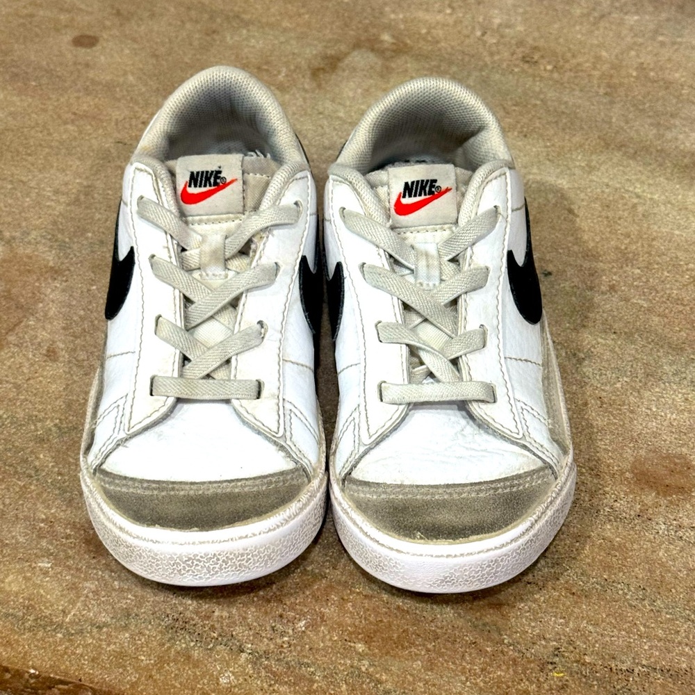 Kids Nike Blazer Low- Black/White